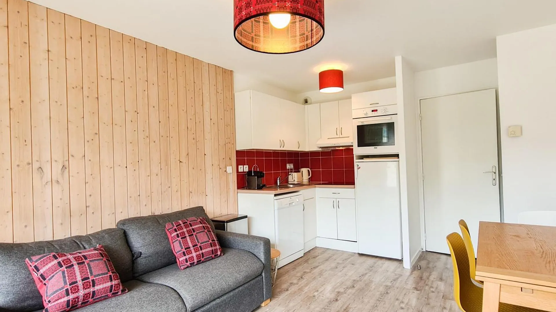 Appartement Lumineux Centre Station Terrasse Parking Couvert - Fr-1-425-197 Araches-la-Frasse France